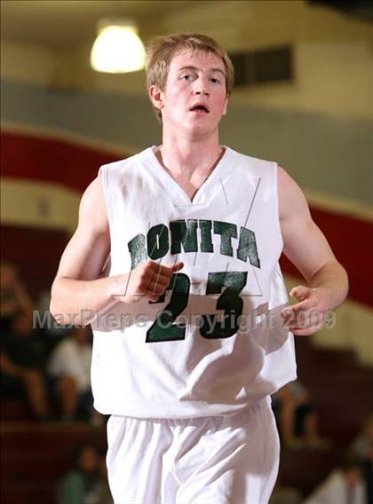 Thumbnail 1 in Bonita vs. Bishop Amat (Covina Christmas Classic) photogallery.