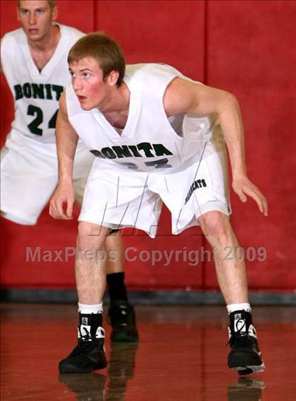 Thumbnail 1 in Bonita vs. Bishop Amat (Covina Christmas Classic) photogallery.