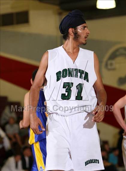 Thumbnail 2 in Bonita vs. Bishop Amat (Covina Christmas Classic) photogallery.