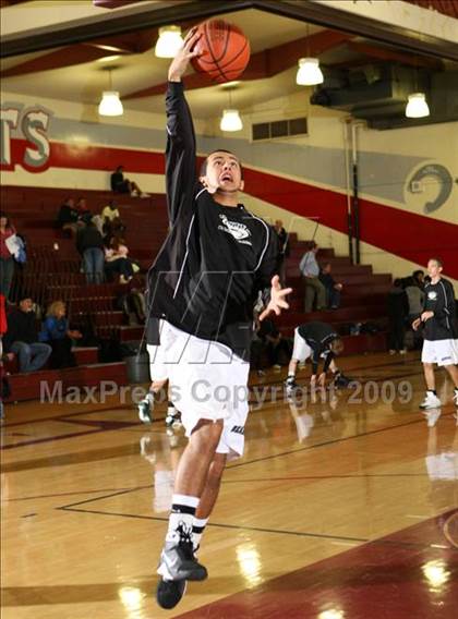 Thumbnail 1 in Bonita vs. Bishop Amat (Covina Christmas Classic) photogallery.