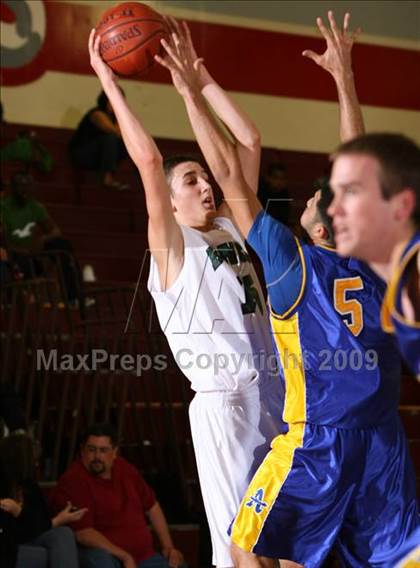 Thumbnail 2 in Bonita vs. Bishop Amat (Covina Christmas Classic) photogallery.