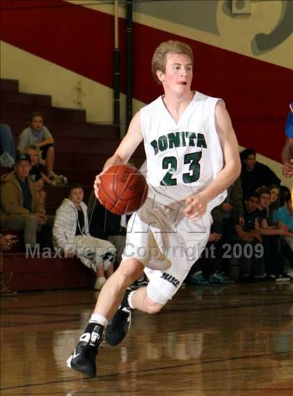 Thumbnail 1 in Bonita vs. Bishop Amat (Covina Christmas Classic) photogallery.