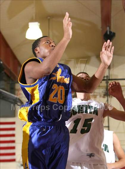 Thumbnail 2 in Bonita vs. Bishop Amat (Covina Christmas Classic) photogallery.