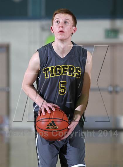 Thumbnail 3 in Edison vs. Deer Valley (Adidas Challenge) photogallery.