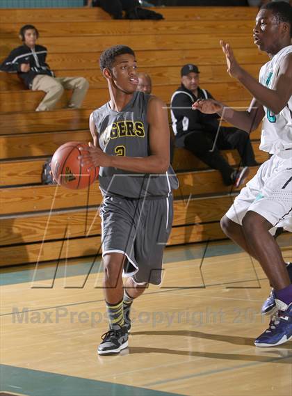 Thumbnail 2 in Edison vs. Deer Valley (Adidas Challenge) photogallery.