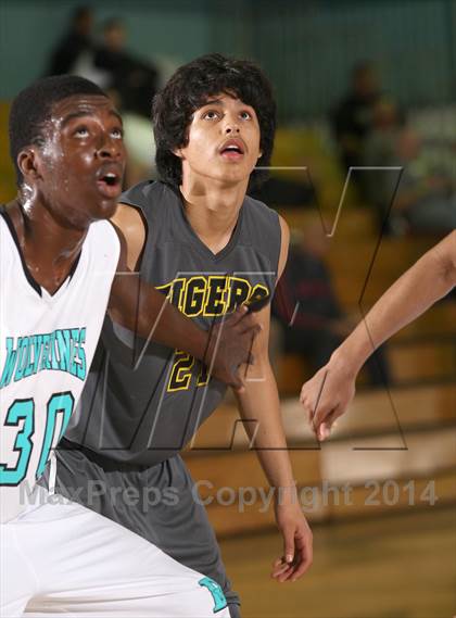 Thumbnail 2 in Edison vs. Deer Valley (Adidas Challenge) photogallery.