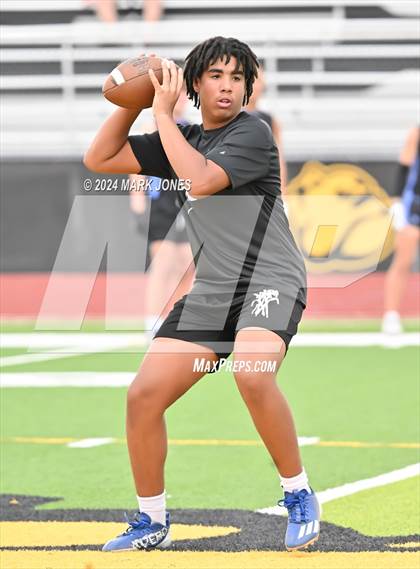 Thumbnail 2 in Goldwater vs. Deer Valley (Goldwater 7 on 7 Tournament) photogallery.
