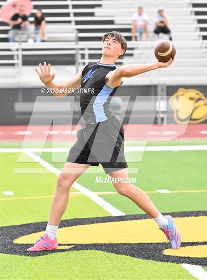 Thumbnail 2 in Goldwater vs. Deer Valley (Goldwater 7 on 7 Tournament) photogallery.