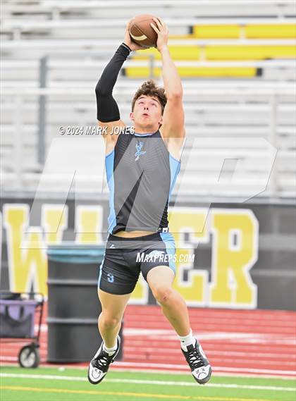 Thumbnail 1 in Goldwater vs. Deer Valley (Goldwater 7 on 7 Tournament) photogallery.