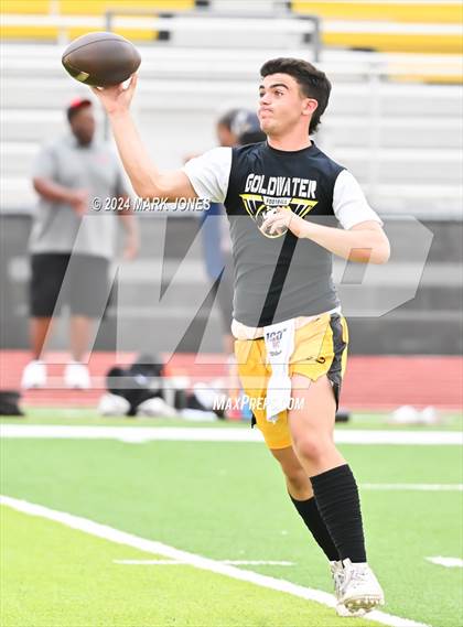 Thumbnail 2 in Goldwater vs. Deer Valley (Goldwater 7 on 7 Tournament) photogallery.