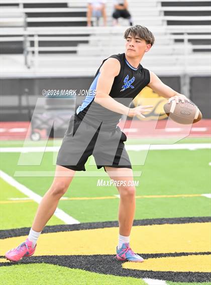 Thumbnail 1 in Goldwater vs. Deer Valley (Goldwater 7 on 7 Tournament) photogallery.