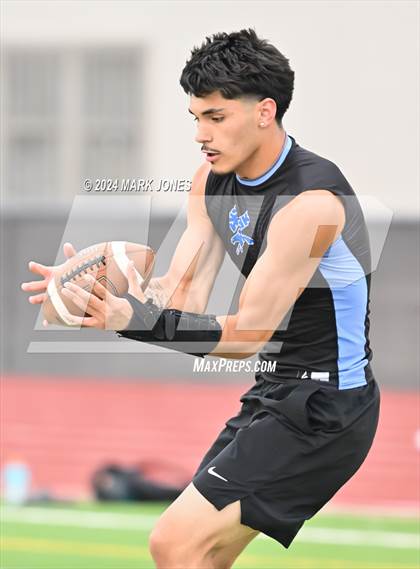 Thumbnail 1 in Goldwater vs. Deer Valley (Goldwater 7 on 7 Tournament) photogallery.