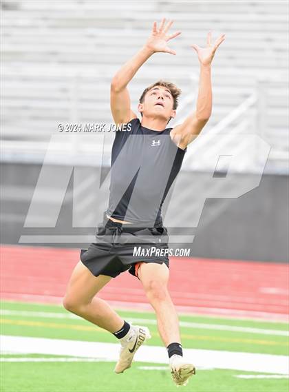 Thumbnail 3 in Goldwater vs. Deer Valley (Goldwater 7 on 7 Tournament) photogallery.