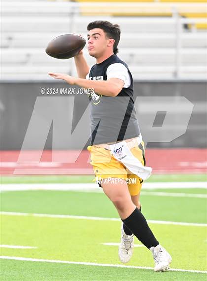 Thumbnail 2 in Goldwater vs. Deer Valley (Goldwater 7 on 7 Tournament) photogallery.