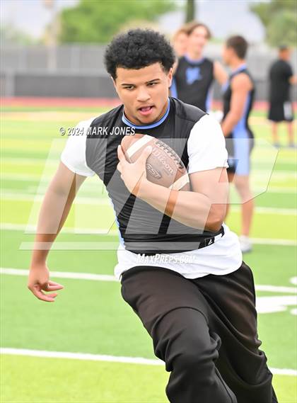 Thumbnail 3 in Goldwater vs. Deer Valley (Goldwater 7 on 7 Tournament) photogallery.