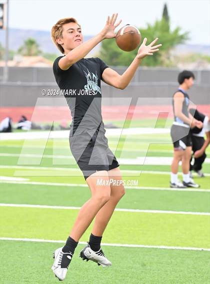 Thumbnail 1 in Goldwater vs. Deer Valley (Goldwater 7 on 7 Tournament) photogallery.