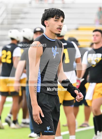 Thumbnail 2 in Goldwater vs. Deer Valley (Goldwater 7 on 7 Tournament) photogallery.
