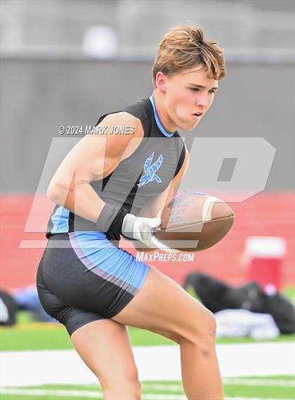 Thumbnail 2 in Goldwater vs. Deer Valley (Goldwater 7 on 7 Tournament) photogallery.