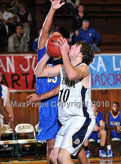 Thumbnail 2 in Nevada Union vs. Del Campo (Kendall Arnett Tournament) photogallery.