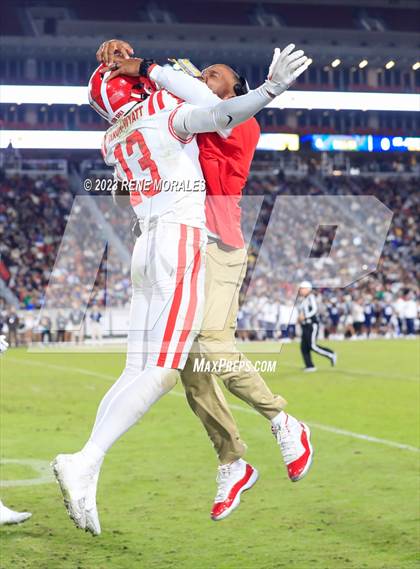Thumbnail 3 in Mater Dei vs St John Bosco (CIF SS Div 1 Final) photogallery.