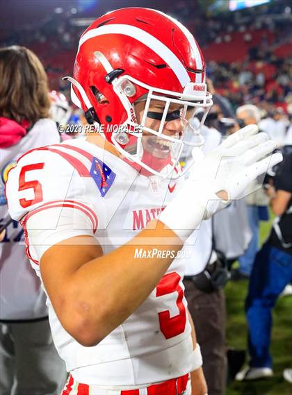 Thumbnail 1 in Mater Dei vs St John Bosco (CIF SS Div 1 Final) photogallery.