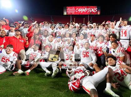 Thumbnail 2 in Mater Dei vs St John Bosco (CIF SS Div 1 Final) photogallery.