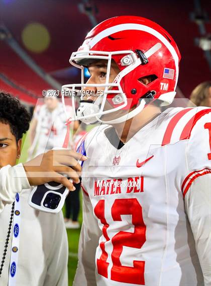 Thumbnail 2 in Mater Dei vs St John Bosco (CIF SS Div 1 Final) photogallery.