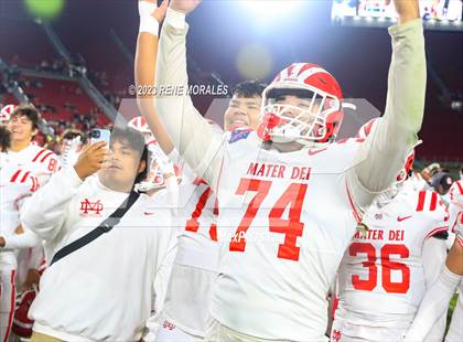 Thumbnail 1 in Mater Dei vs St John Bosco (CIF SS Div 1 Final) photogallery.