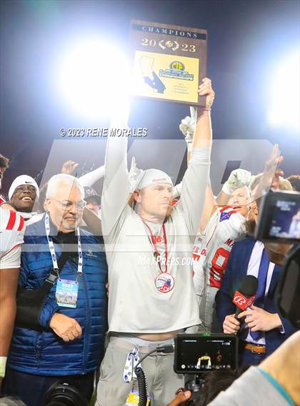Thumbnail 1 in Mater Dei vs St John Bosco (CIF SS Div 1 Final) photogallery.