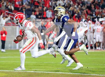 Thumbnail 1 in Mater Dei vs St John Bosco (CIF SS Div 1 Final) photogallery.