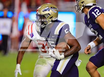 Thumbnail 1 in Mater Dei vs St John Bosco (CIF SS Div 1 Final) photogallery.