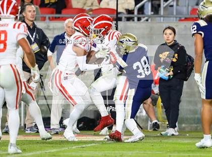 Thumbnail 3 in Mater Dei vs St John Bosco (CIF SS Div 1 Final) photogallery.