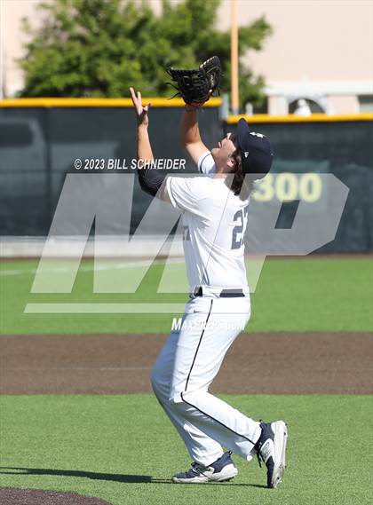 Thumbnail 3 in Tamalpais @ Marin Catholic (MCAL Semifinal) photogallery.
