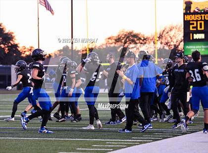 Thumbnail 2 in Trinity Valley vs Houston Christian (SPC 3A State Championship) photogallery.