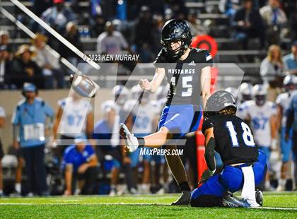Thumbnail 3 in Trinity Valley vs Houston Christian (SPC 3A State Championship) photogallery.