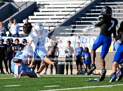 Thumbnail 3 in Trinity Valley vs Houston Christian (SPC 3A State Championship) photogallery.
