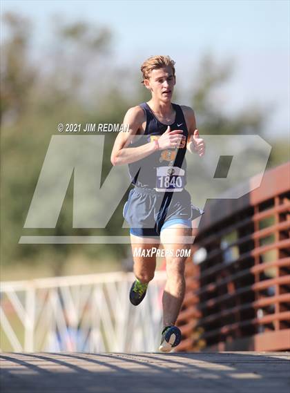 Thumbnail 1 in UIL Cross Country 3A Final (5K) photogallery.
