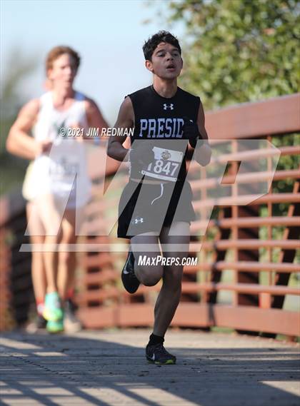 Thumbnail 1 in UIL Cross Country 3A Final (5K) photogallery.