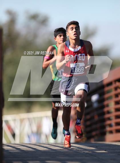 Thumbnail 1 in UIL Cross Country 3A Final (5K) photogallery.