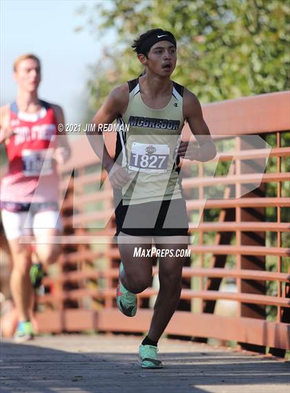 Thumbnail 1 in UIL Cross Country 3A Final (5K) photogallery.