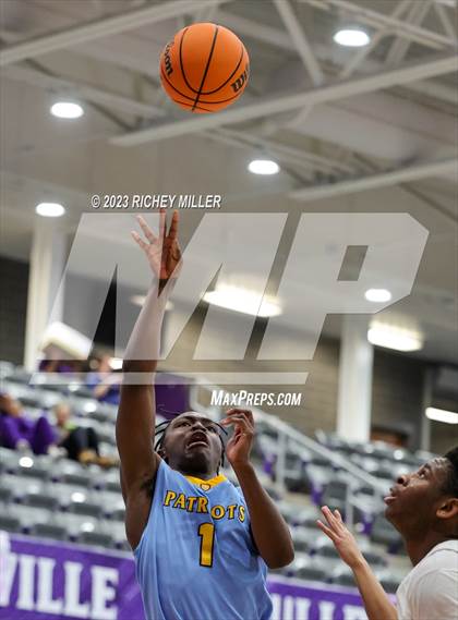 Thumbnail 3 in Putnam City West vs. Plano East (Hoopin on the Hill) photogallery.