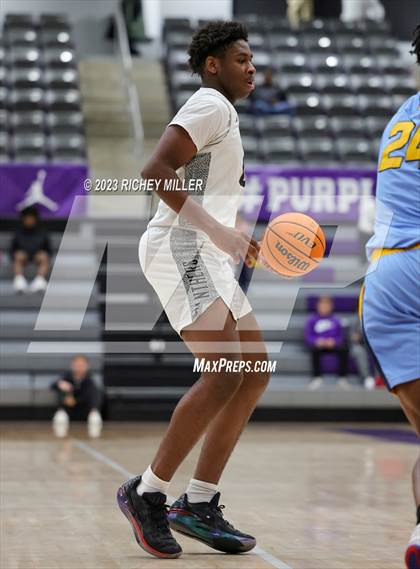 Thumbnail 3 in Putnam City West vs. Plano East (Hoopin on the Hill) photogallery.