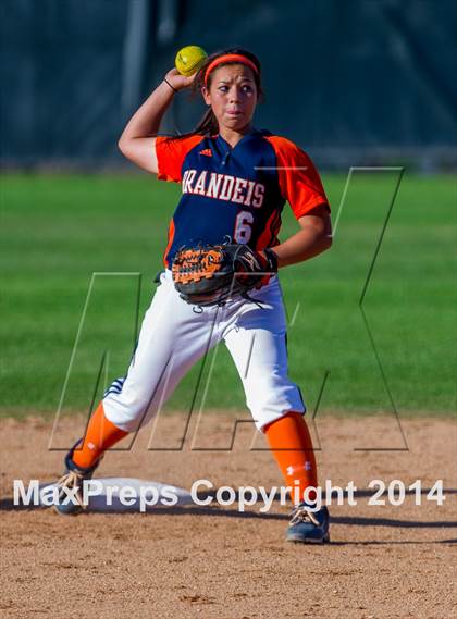 Thumbnail 2 in Marshall @ Brandeis photogallery.
