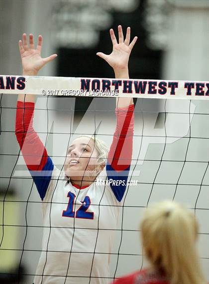 Thumbnail 3 in Argyle vs Pearce photogallery.