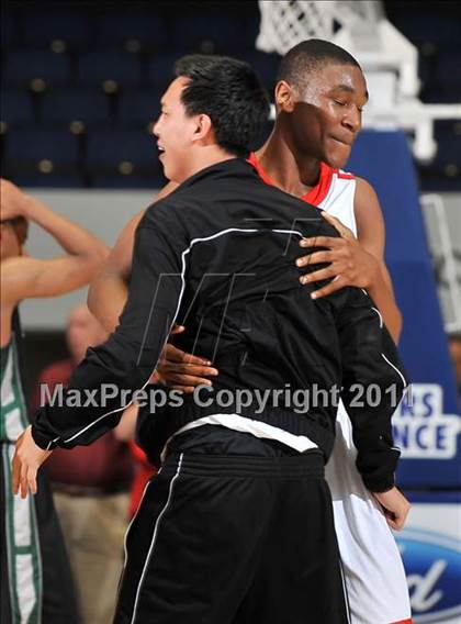 Thumbnail 3 in Inglewood vs. Harvard-Westlake (CIF SS 3A Final) photogallery.
