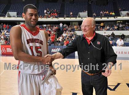 Thumbnail 2 in Inglewood vs. Harvard-Westlake (CIF SS 3A Final) photogallery.