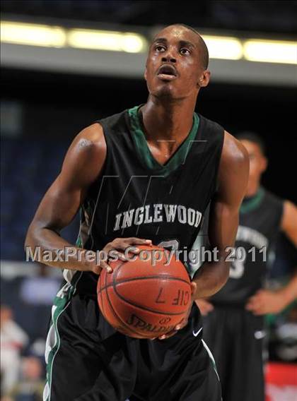 Thumbnail 3 in Inglewood vs. Harvard-Westlake (CIF SS 3A Final) photogallery.