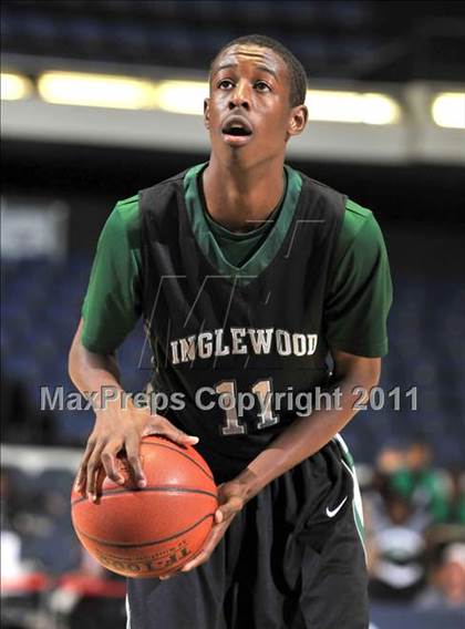 Thumbnail 3 in Inglewood vs. Harvard-Westlake (CIF SS 3A Final) photogallery.