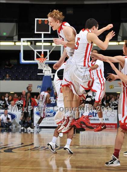 Thumbnail 1 in Inglewood vs. Harvard-Westlake (CIF SS 3A Final) photogallery.