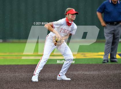Thumbnail 1 in Katy vs Clear Springs (UIL 6A Regional Semi-Final Playoff) photogallery.